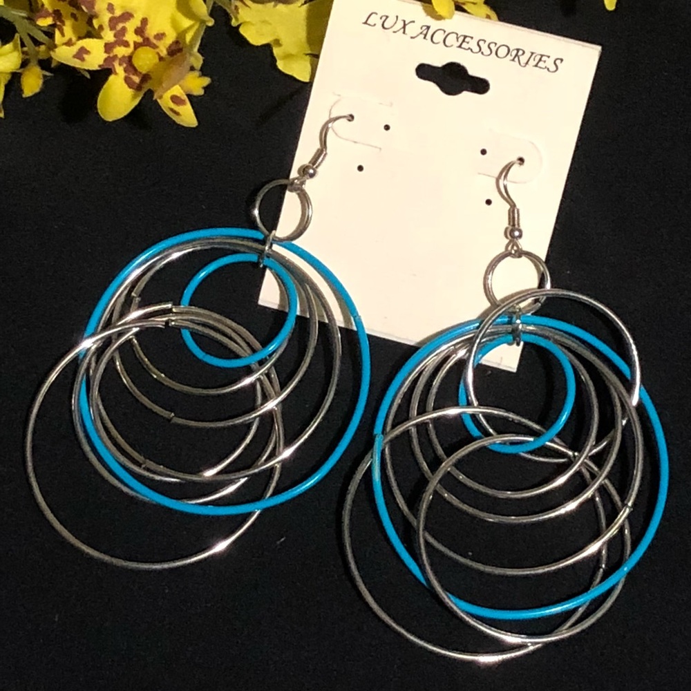 🌷Dangling Earrings